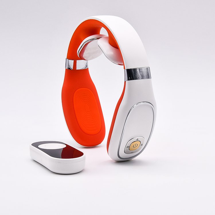 11 Best Scalp Massagers of 2023, Tested and Reviewed by Experts